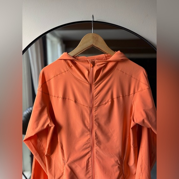 LULULEMON | mist over running jacket | size 8-10 - Picture 5 of 7